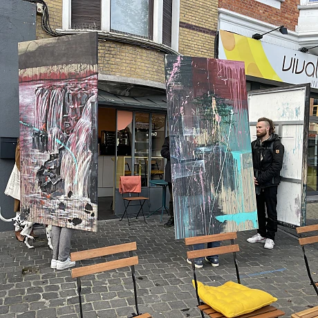 Art photo Walking Paintings Parade/IMG_8563_o2x5ro